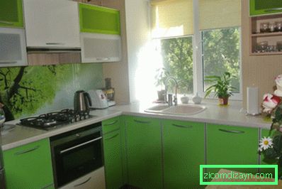 Pöytä - ikkunalaudat keittiössä (todelliset valokuvat)